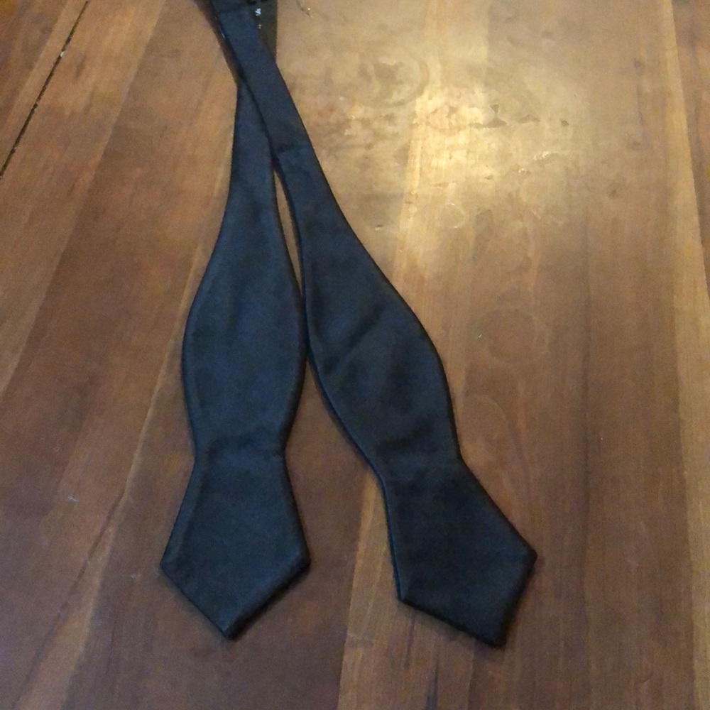 Black Bow tie